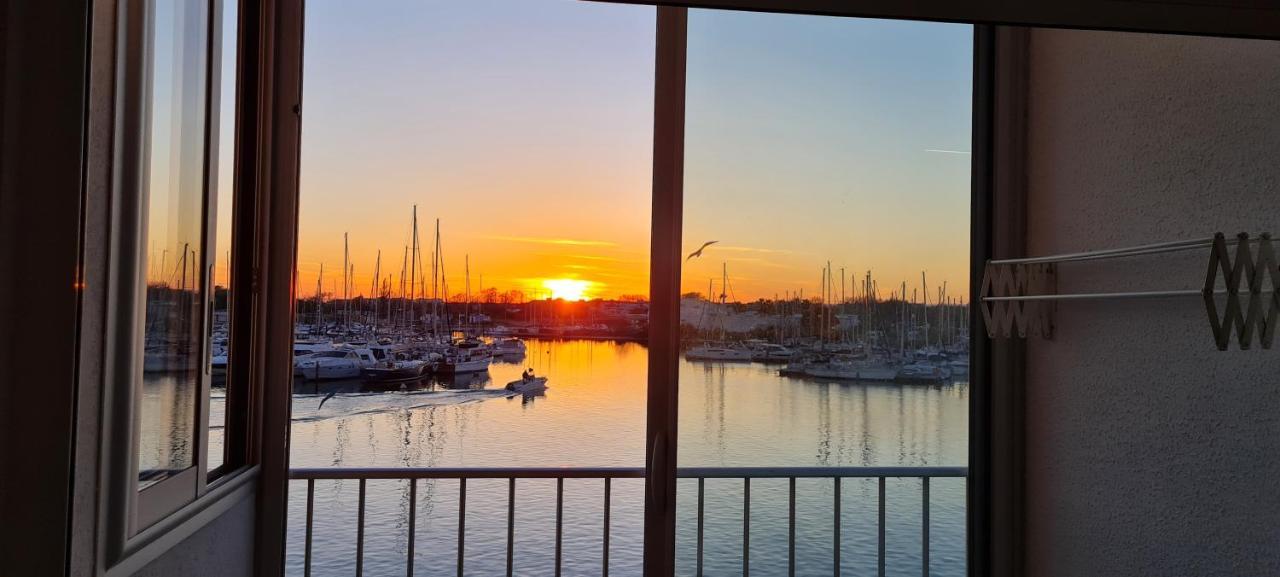 Appartement Vue Exceptionnelle Sur La Mer, Piscine, Parking Prive - Sur L'Ile Des Pecheurs Agde Extérieur photo